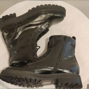 DOLCE VITA RANIER MOTORCYCLE SIZE 9.5 (New (Without Box)